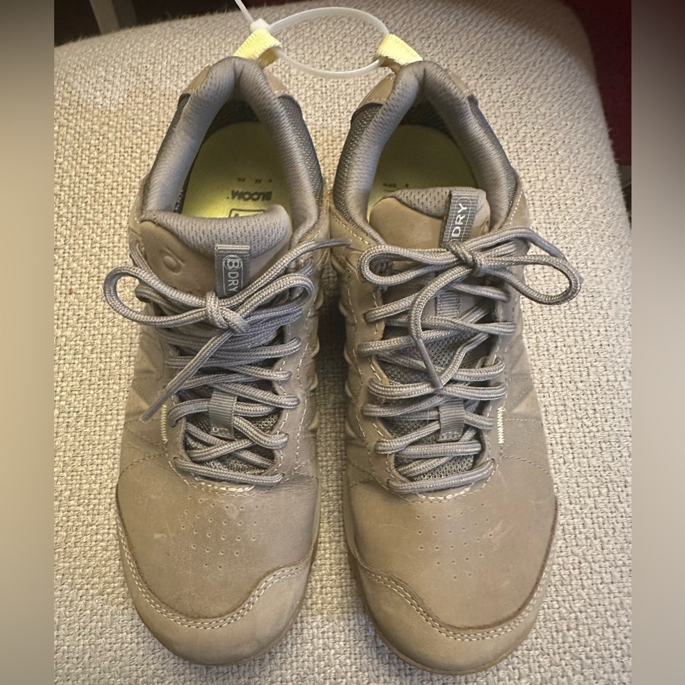 Women's Oboz Sypes Low Leather Waterproof Hiking Shoes preowned size
7